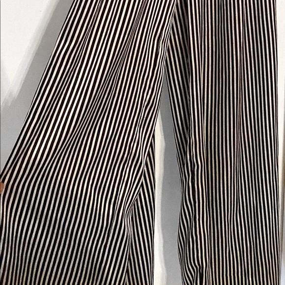 Wide leg paper bag pants - Picture 3 of 3